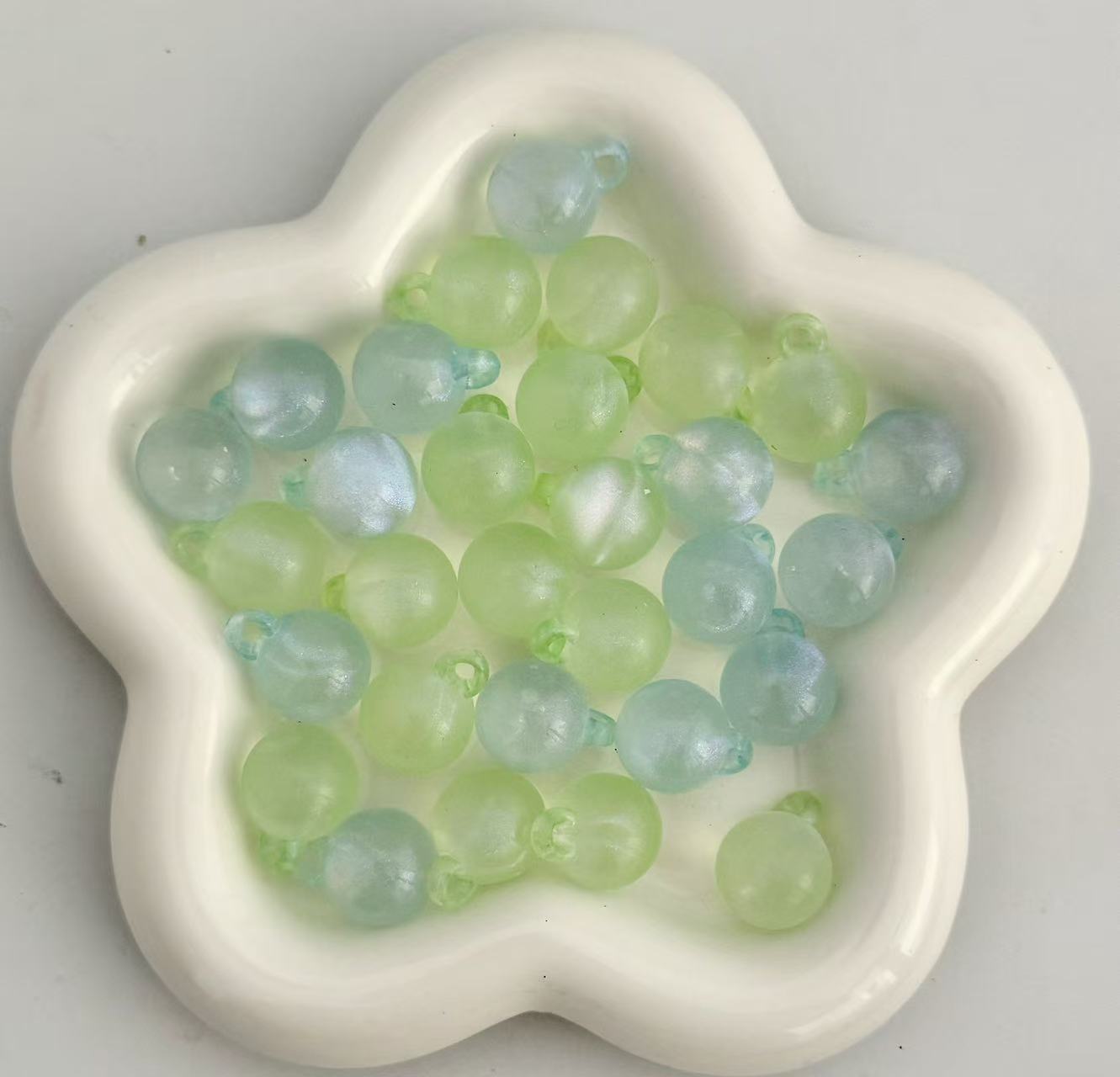 Blue-green tones car changer mix