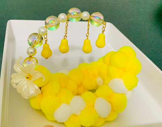Gele Pluche Auto Hangende Kralen Mix
